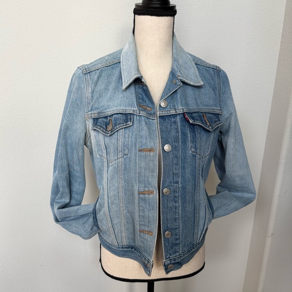 Levi's Jackets & Blazers - Levi's Patchwork Mixed Wash Denim Jacket